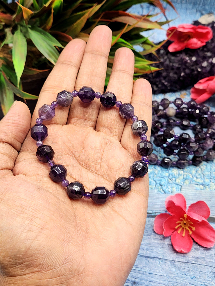 Amethyst Hexagonal Beads Bracelet - Harmonizing Beauty and Spiritual Resonance