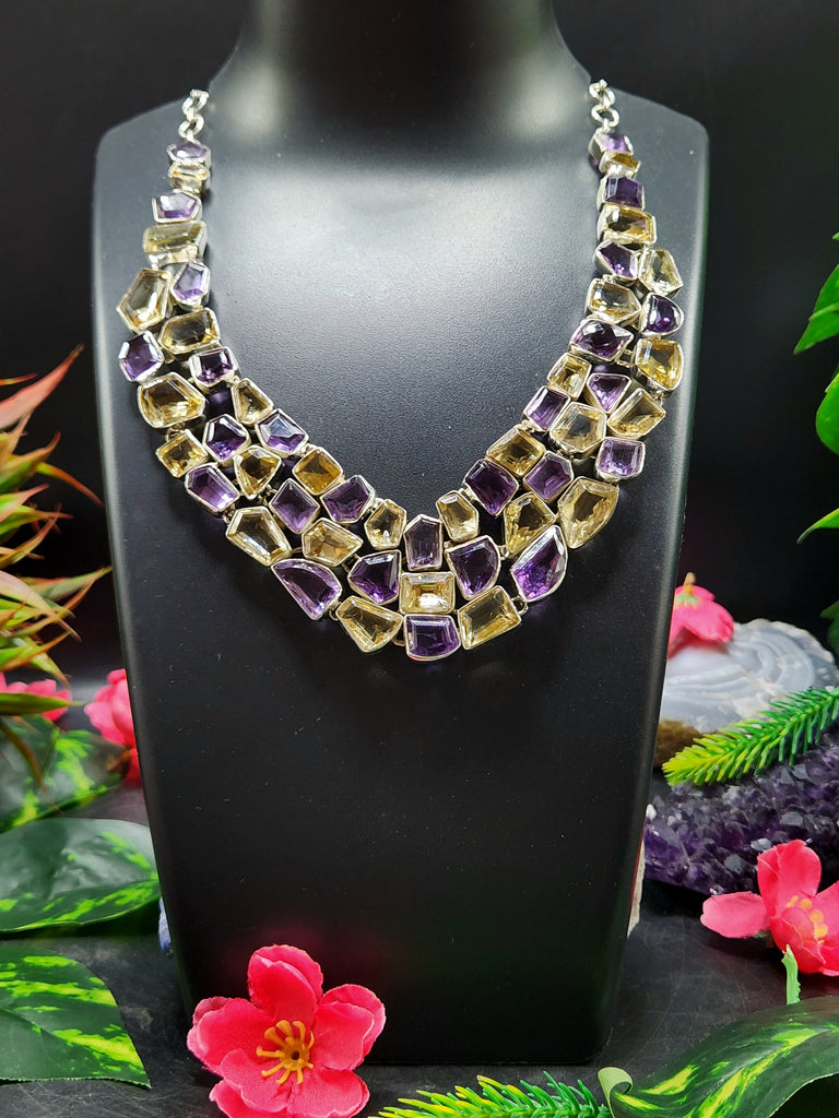 Festive Glamour - Transform Your Look with Gemstone Necklaces