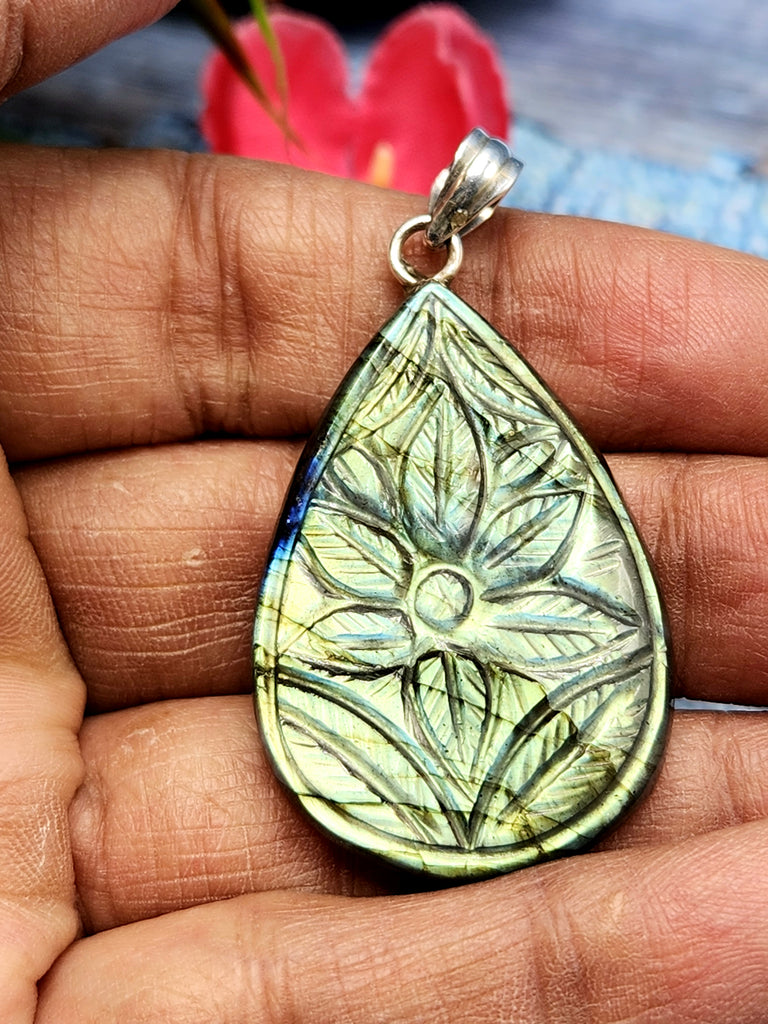 Labradorite Floral Carving Oval Pendant with 925 Silver Loop - Radiant Mystique