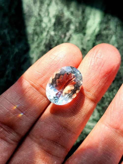 From Brazil’s Brilliant Mines to the Depths of the Human Spirit — Exploring Aquamarine’s Symbolism, Healing Energy, and Modern-Day Significance