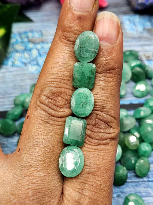 Full Moon Manifestation with Emerald: Powerful Mercury Remedy for Success | Shwasam Crystals