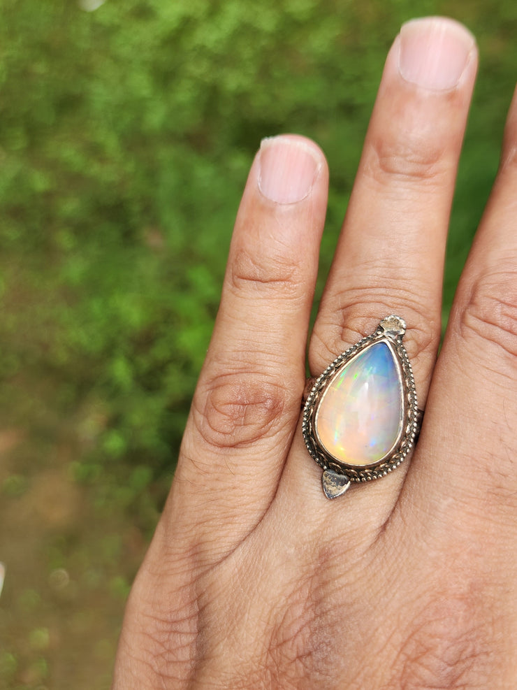 The Ultimate Gemstone Energy Guide: Mindset, Cleansing, and Common Precautions | Shwasam Crystals