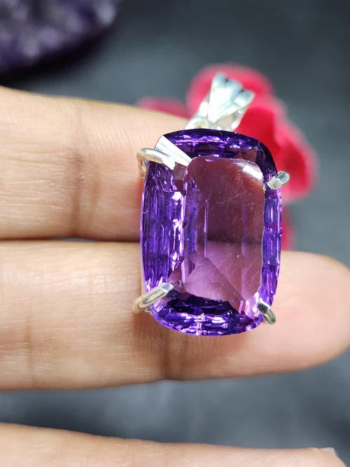 How to Wear Amethyst Effectively: A Simple Strategy to Experience Its Full Benefits | Shwasam Crystals