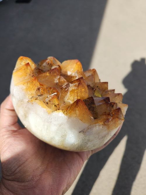 Natural Citrine Egg Cluster: The Perfect Blend of Beauty, Positivity, and Financial Success