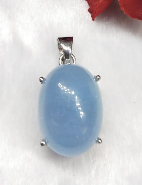 Aquamarine jewelry set of ring, pendant & earring in 925 silver with rhodium plating