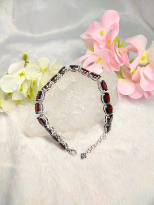 Bracelete in Garnet made in 925 silver with rhodium plating | Garnet jewelry | Silver Gift |