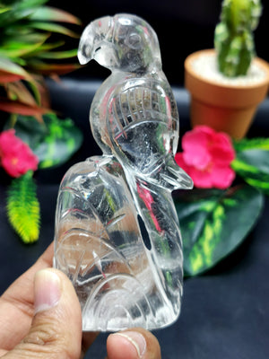 Clear Quartz Bird Carving: A Symbol of Peace, Clarity & Spiritual Upliftment for Home Décor and Gifting