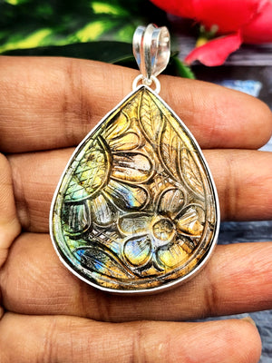 Labradorite Floral Carving Pendant – A Perfect Blend of Beauty, Transformation, and Protection