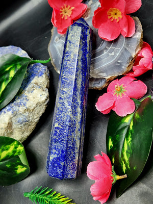 Lapis Lazuli Point: The Emissary of Royal Wisdom and Spiritual Clarity