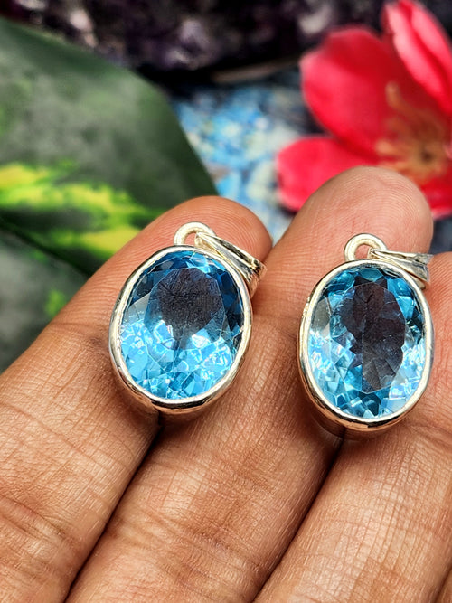 Blue Topaz Pendants in 925 Silver: A Symphony of Serenity and Elegance | ONE PIECE ONLY