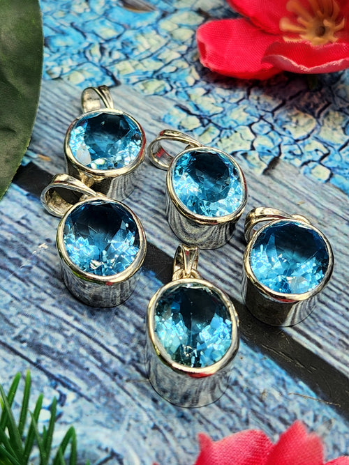 Blue Topaz Pendants in 925 Silver: A Symphony of Serenity and Elegance | ONE PIECE ONLY