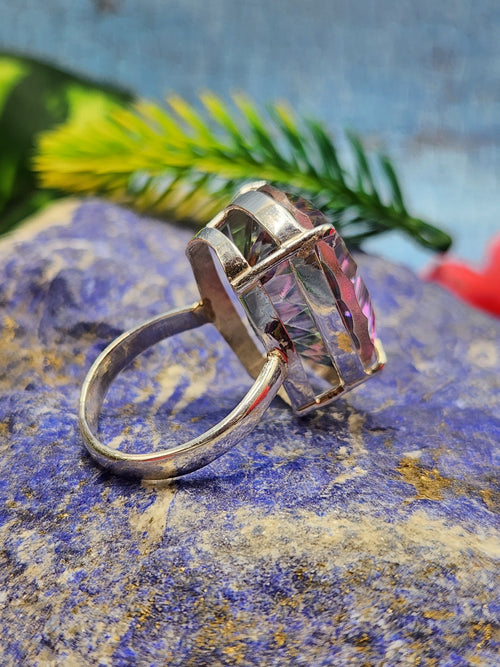 Mystic Quartz Ring in 925 Silver : Unveiling the Enigmatic Beauty of Mystic Quartz