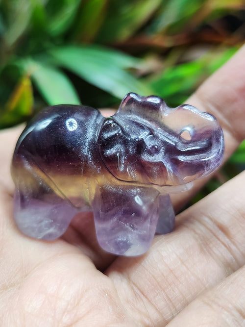 Purple Fluorite Elephant Carving - Balancing Energies in Art and Healing - Animal carving