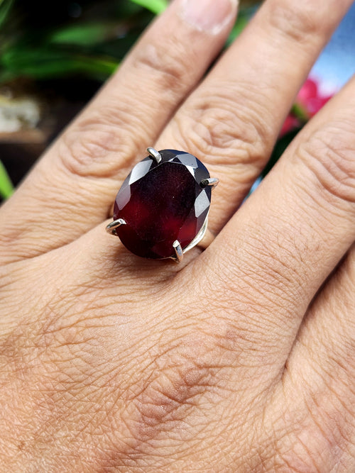 Hessonite Garnet Silver Ring in 925 silver - Gleaming Strength And Symbolizing Resilience on Special Occasions - Finger Ring