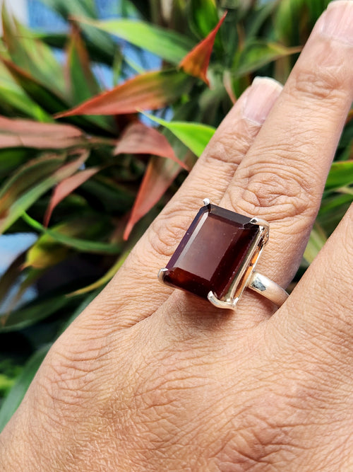 Hessonite Garnet Silver Finger Ring - Embracing Vitality & Symbolizing Resilience on Special Occasions