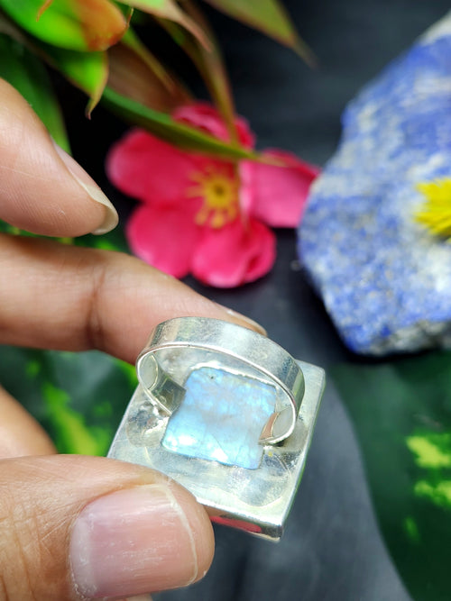 Moonstone Finger Ring in 925 silver - Embracing Lunar Elegance and Mystical Radiance