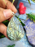 Labradorite Floral Carving Oval Pendant - Nature's Elegance and Mystical Charm