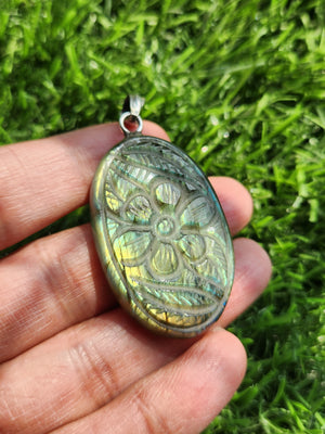 Labradorite Floral Carving Pendant with 925 Silver Loop - A Fusion of Nature's Beauty and Elegance