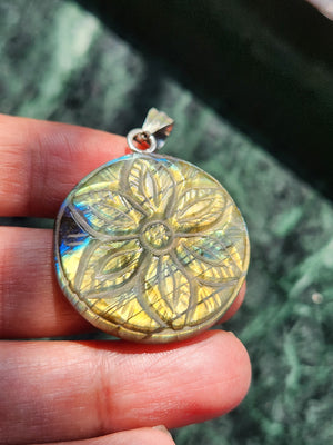 Labradorite Floral Carving Pendant with 925 Silver Loop - A Fusion of Artistry in Gemstone & Radiance