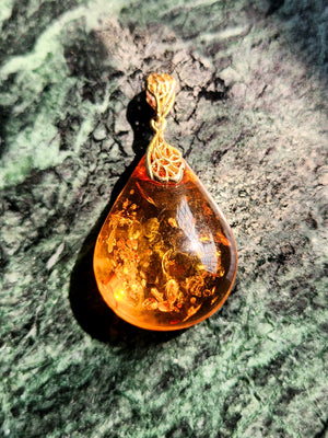 Yellow Amber Pendant in Rhodium-Plated 925 Silver - A Symbol of Vitality and Timeless Elegance