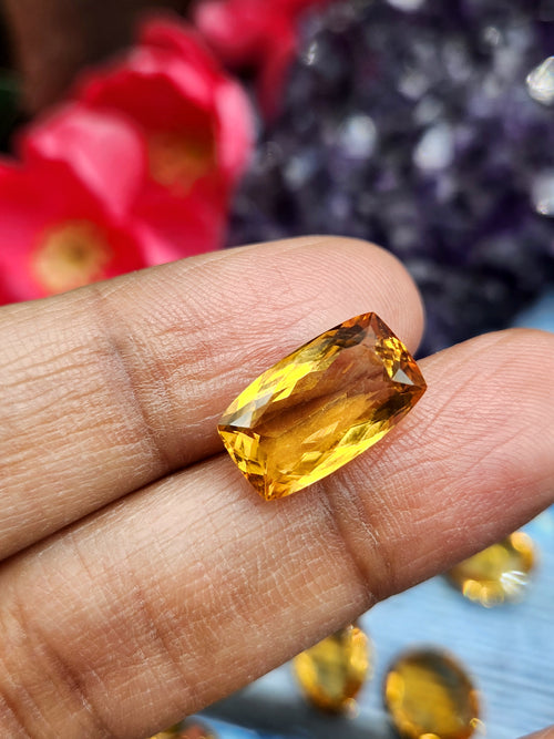 Citrine Faceted Loose Gemstones - Radiance and Elegance in Oval Shapes | Lot of 12 units