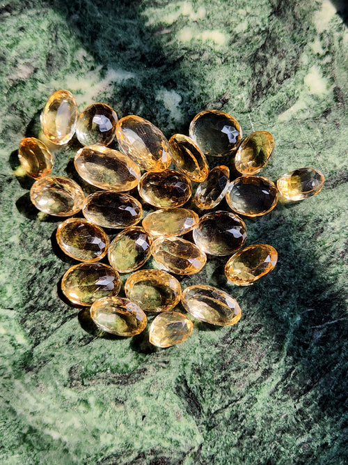 Citrine Faceted Loose Gemstones in Oval Shaped - Radiant Beauty and Energetic Qualities | Lot of 25 units
