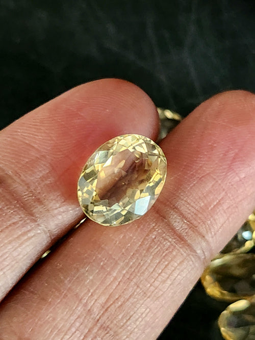 Citrine Faceted Loose Gemstones in Oval Shaped - Radiant Beauty and Energetic Qualities | Lot of 25 units