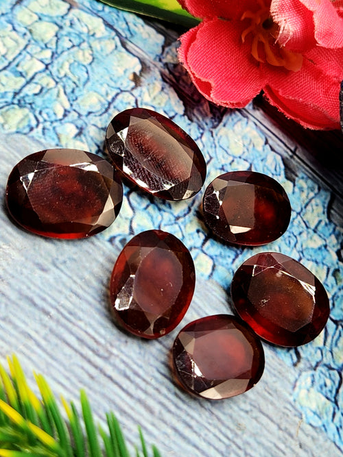 Hessonite Garnet Faceted Loose Gemstones in Oval Shaped - Earthy Elegance and Spiritual Vitality - Lot of 7 units