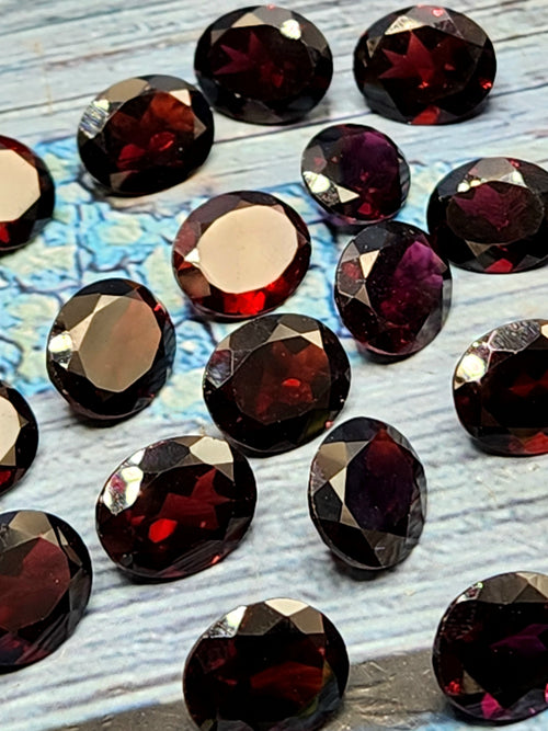 Red Garnet Faceted Loose Gemstones in Oval Shaped - Fiery Elegance and Vitality - Lot of 23 units