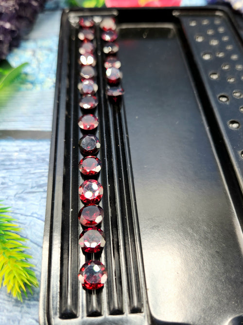 Red Garnet Faceted Loose Gemstones in Round Shaped - Radiant Splendor and Empowering Passion - Lot of 20 units