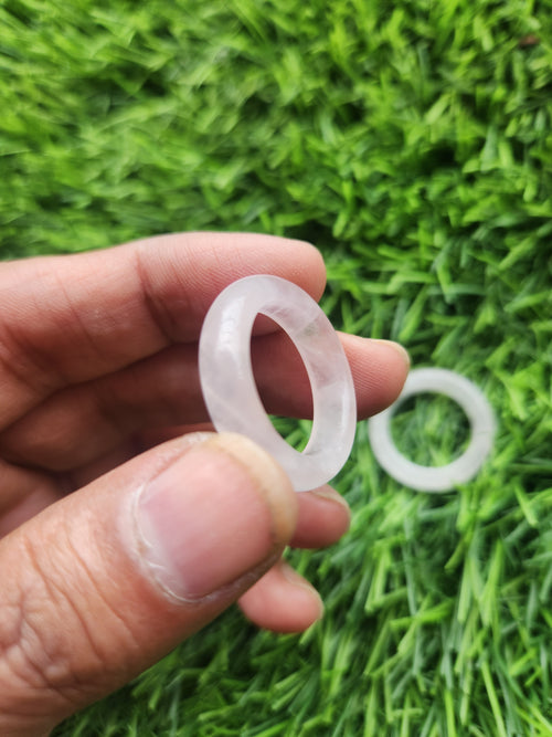 Rose Quartz Finger Ring – Embrace Love, Calm and Connection | ONE PIECE ONLY