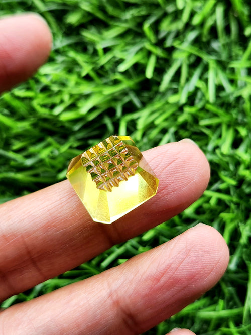 Green Gold Lemon Quartz Geometric Design Pendant - Radiant Elegance | Gemstone Pendant | Birthday Gift | Daughter's Day Gift | Mother's Day Gift