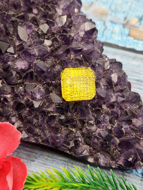 Green Gold Lemon Quartz Geometric Design Pendant - Radiant Elegance | Gemstone Pendant | Birthday Gift | Daughter's Day Gift | Mother's Day Gift