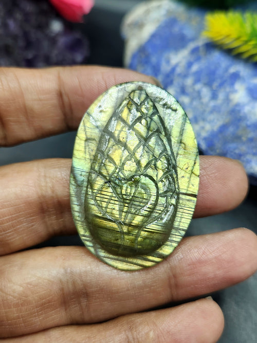 Labradorite Peacock Design Carving For Pendant: Talisman for Protection & Inner Radiance  | Weighing 11 gms