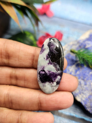 Kammerite Cabochon Oval Shaped Loose Gemstone - Harnessing Spiritual Energy