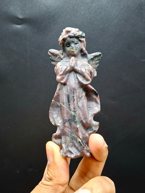 Garnet Winged Angel Carving – A Symbol of Strength, Prayer, and Divine Love | Weight 141 gm