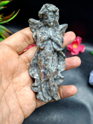 Yooperlite Winged Angel Carving – Hand-Carved Angel with Folded Hands for Prayer, Positive Energy, Home & Office Décor, 110 gms, 4 Inches