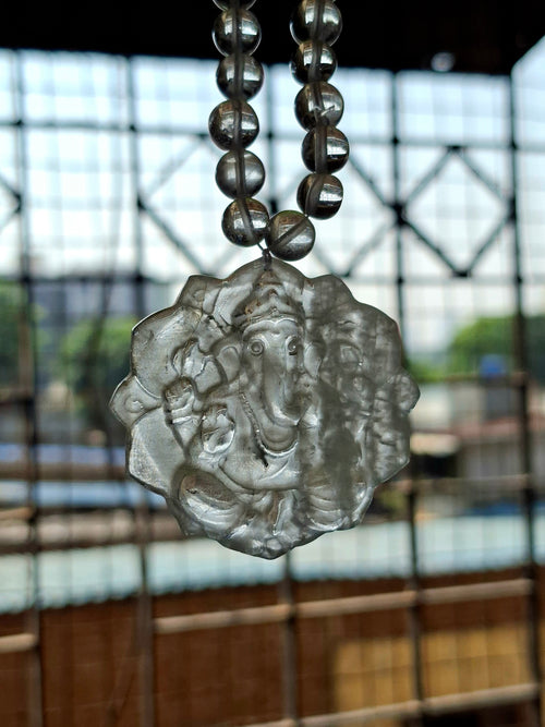 Clear Quartz 8 mm Beaded Mala with Lord Ganesh Carved Pendant – A Symbol of Clarity, Protection & Divine Blessings | Gemstone Mala | Birthday Gift