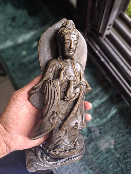 Guan Yin Standing Carving in Silver Sheen Obsidian – A Symbol of Compassion, Peace & Divine Grace