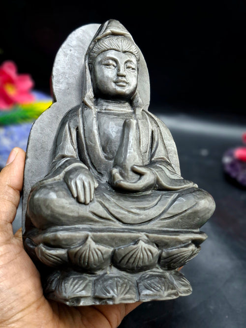 Guan Yin Sitting Carving in Silver Sheen Obsidian – A Symbol of Compassion, Calm & Inner Peace