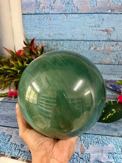 Dark Green Aventurine Sphere: A Marvel of Nature and Crystal Healing - 7.1 kgs