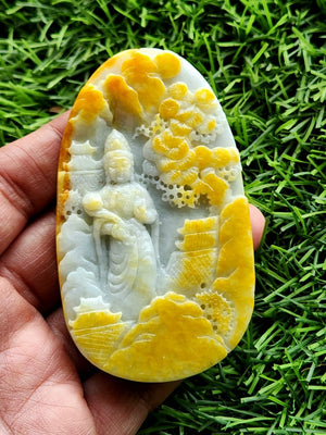 Kwan Yin Carved in Yellow and White Burmese Jade – A Divine Emblem of Compassion, Serenity & Spiritual Strength