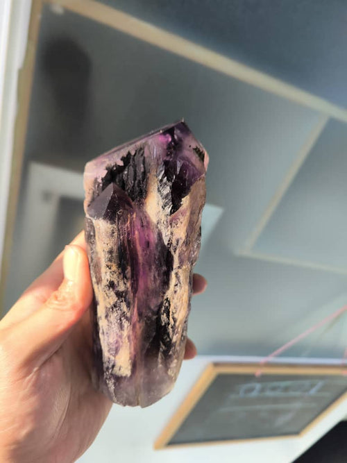 Amethyst Point: Embrace Tranquility For Home Decor and Spiritual Harmony | Crystal Healing | Reiki | Gemstone Points