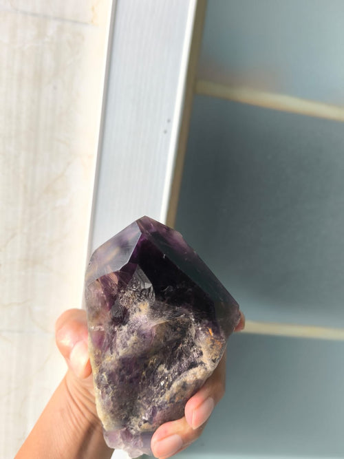 Amethyst Point: Embrace Tranquility For Home Decor and Spiritual Harmony | Crystal Healing | Reiki | Gemstone Points