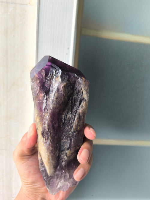 Amethyst Point: Embrace Tranquility For Home Decor and Spiritual Harmony | Crystal Healing | Reiki | Gemstone Points