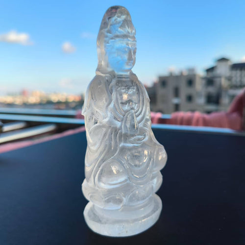 Kwan Yin Carving in Clear Quartz is Perfect for Home Decor | Reiki/Chakra/Healing/Energy | Guanyin | Avalokiteshvara