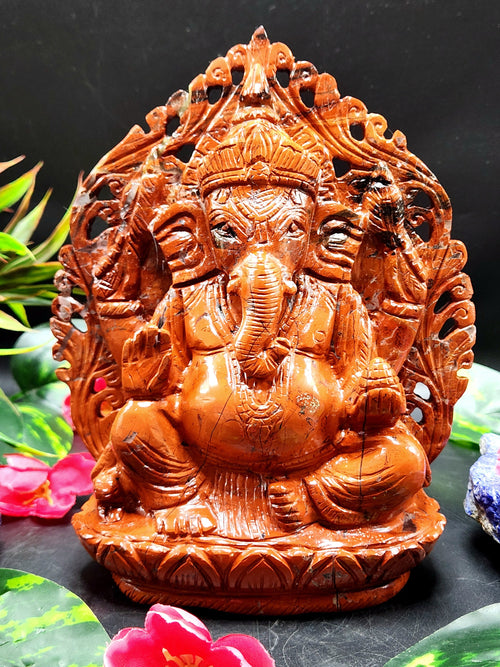 Red Jasper Hand carved statyue of Ganesh - Lord Ganesha Idol |Sculpture in Crystals/Gemstones - Reiki/Chakra/Healing - 7.5 inches and 1.76 kgs
