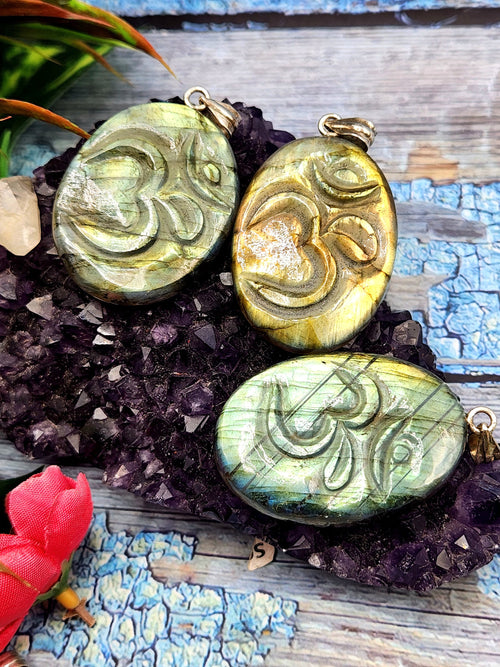 Harmonious Handmade Labradorite Om Symbol Oval Pendant with 925 Silver Loop - Embrace Spiritual Connection and Serenity - ONE PIECE ONLY