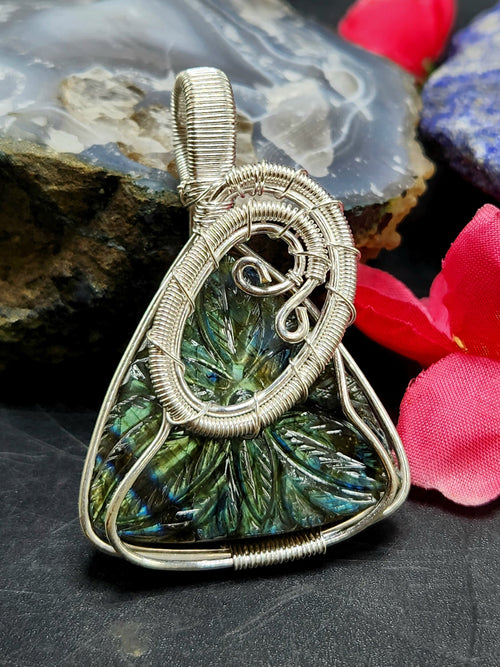 Labradorite Floral Carving Triangle Wire Wrapped Pendant - Unveiling the Intricate Beauty of Labradorite