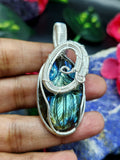 Labradorite Floral Carving Oval Pendant - Exquisite Wire-Wrapped Elegance